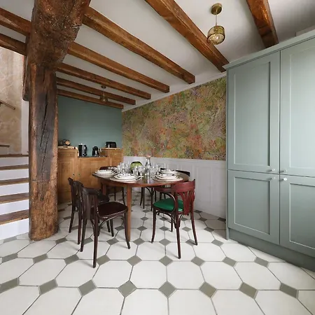 L'estampe Holiday home